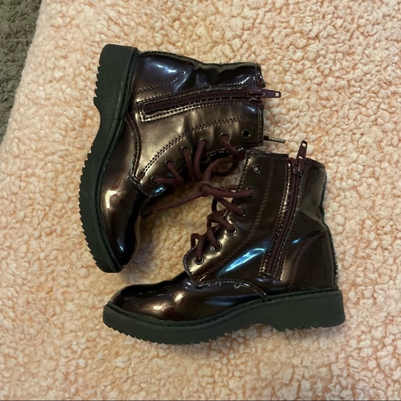 Little girls size 11 zip up combat boots - Picture 2 of 4